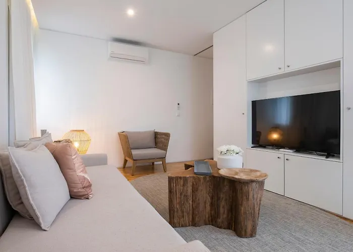 Aqua - Populo Eco Village 4*